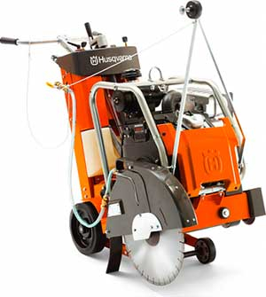 Резчик швов HUSQVARNA FS-524 в прокат в Пензе. У нас лучшая цена за сутки! Возможность взять в аренду с выгодной скидкой до 40% при экспресс доставке 24/7. И помните, ночью стоимость еще дешевле на 30%! #арендапрокат #виброплита #выгодно